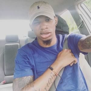 Meet your Posher, Dennis